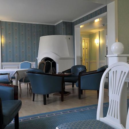 Hotel Vinterpalatset Kiruna Esterno foto