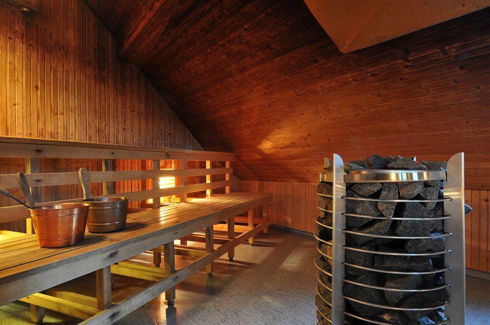 Hotel Vinterpalatset Kiruna Esterno foto
